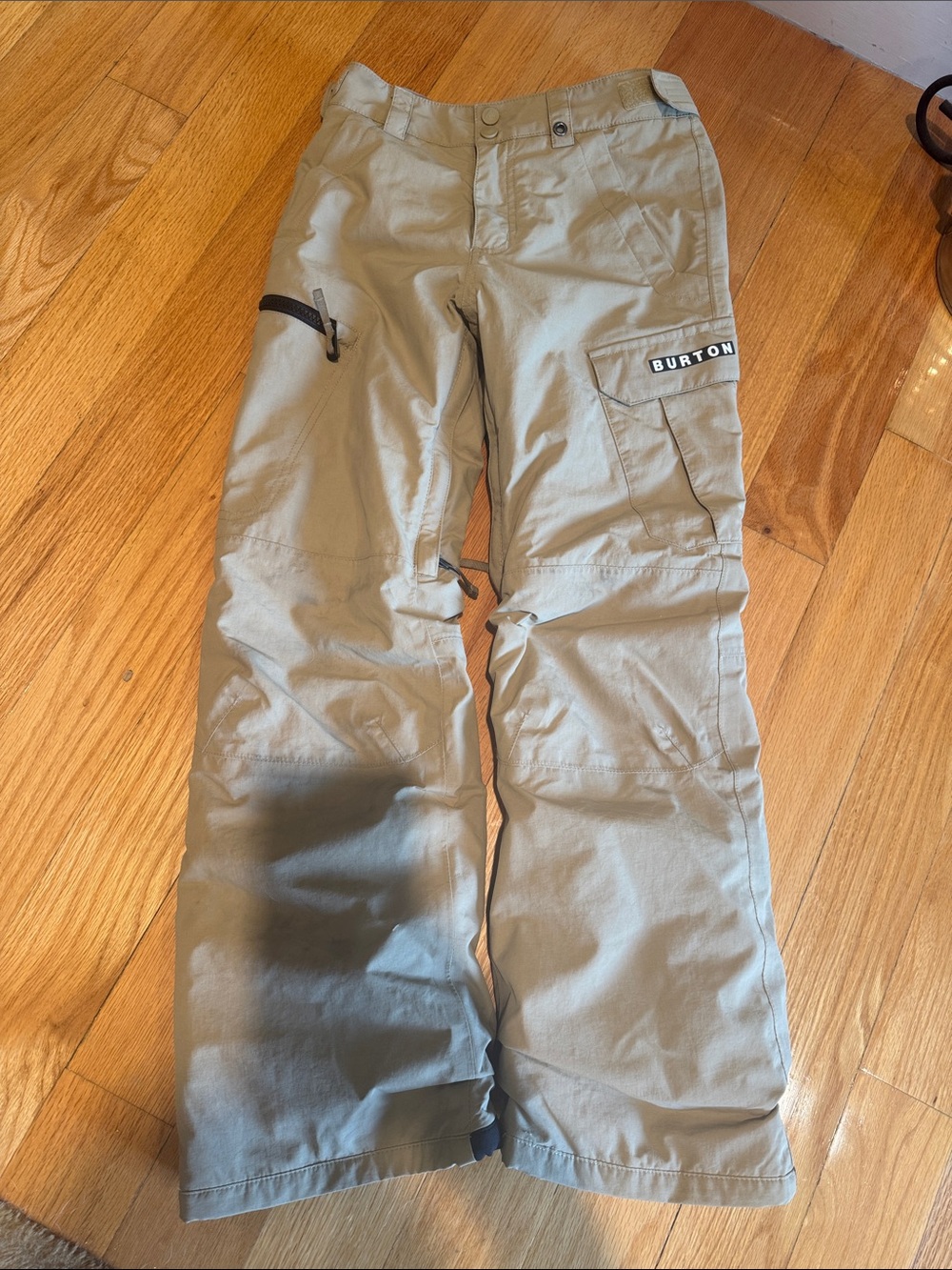 Burton Tan/Khaki ski and Snowboard Pants with Cargo Pockets youth medium